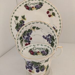 Royal Albert Grapes Tea Coo Saucer Plate Trio Convent Garden Fruit Series 1994